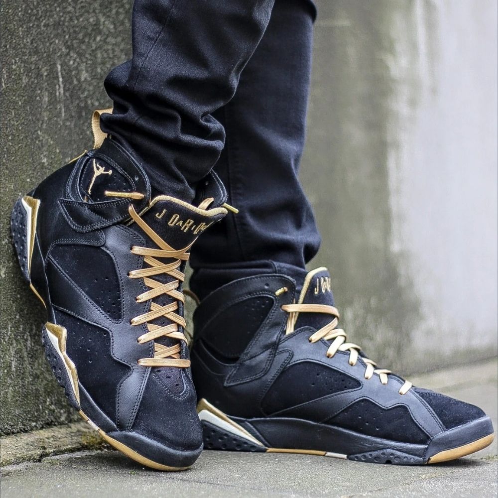 Air Jordan 7 Golden Moments Pack