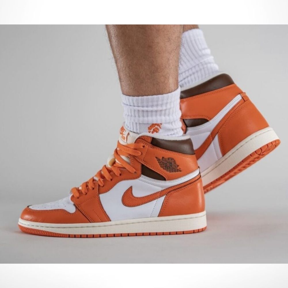 Air Jordan 1 Retro High OG Starfish Orange
