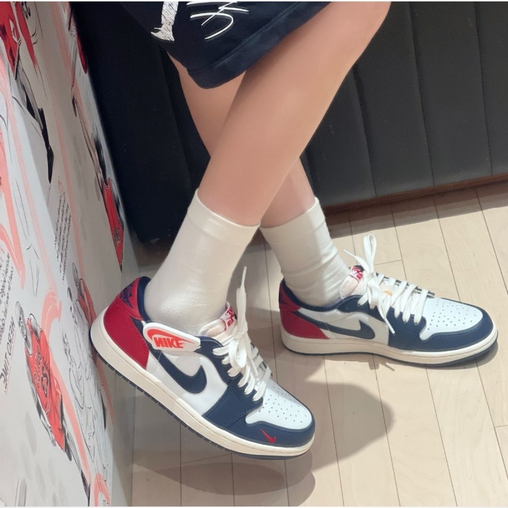 Air Jordan 1 Retro Low OG Howard University