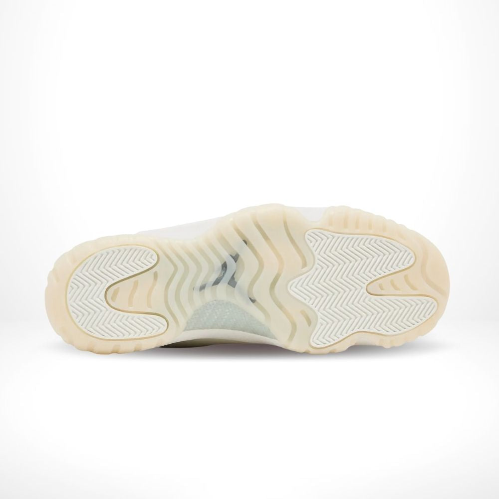 Air Jordan 11 Retro Pearl White