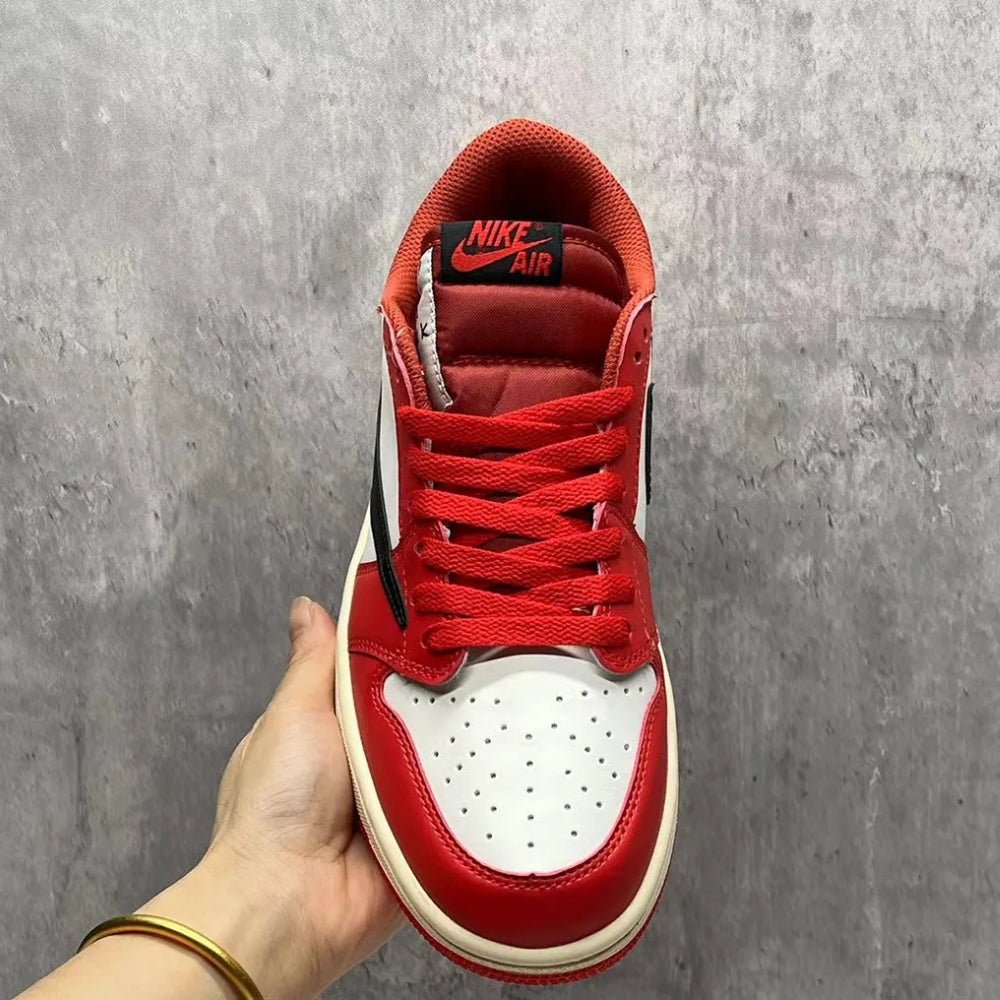 Air Jordan 1 Low x Travis Scott Chicago Red