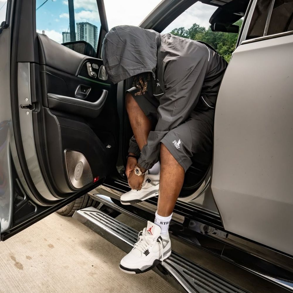 Air Jordan 4 White Cement 2025