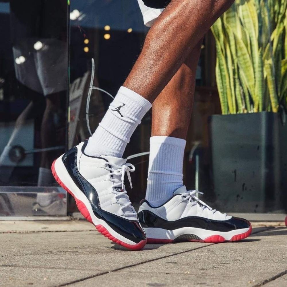 Air Jordan 11 Retro Low Concord Bred