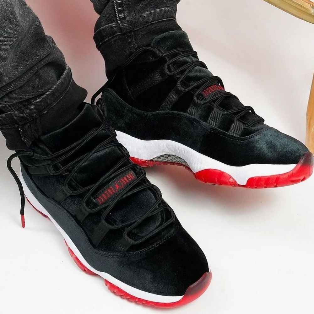 Air Jordan 11 Bred Velvet