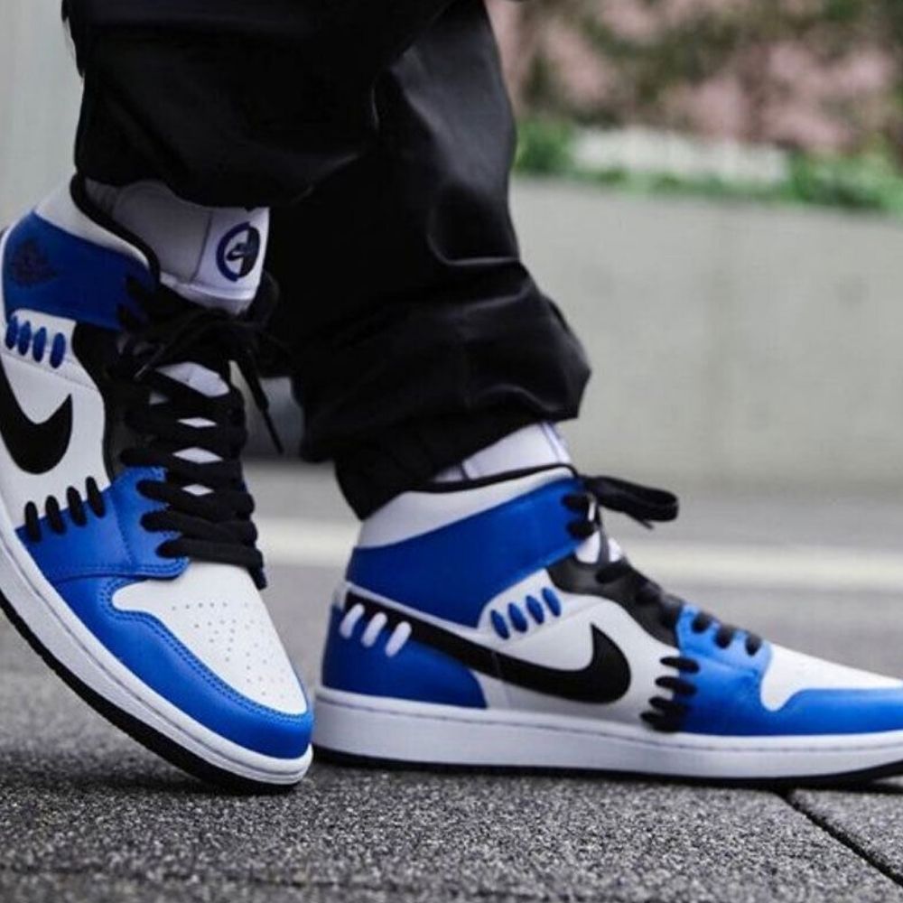 Air Jordan 1 Mid Sisterhood Game Royal Blue White