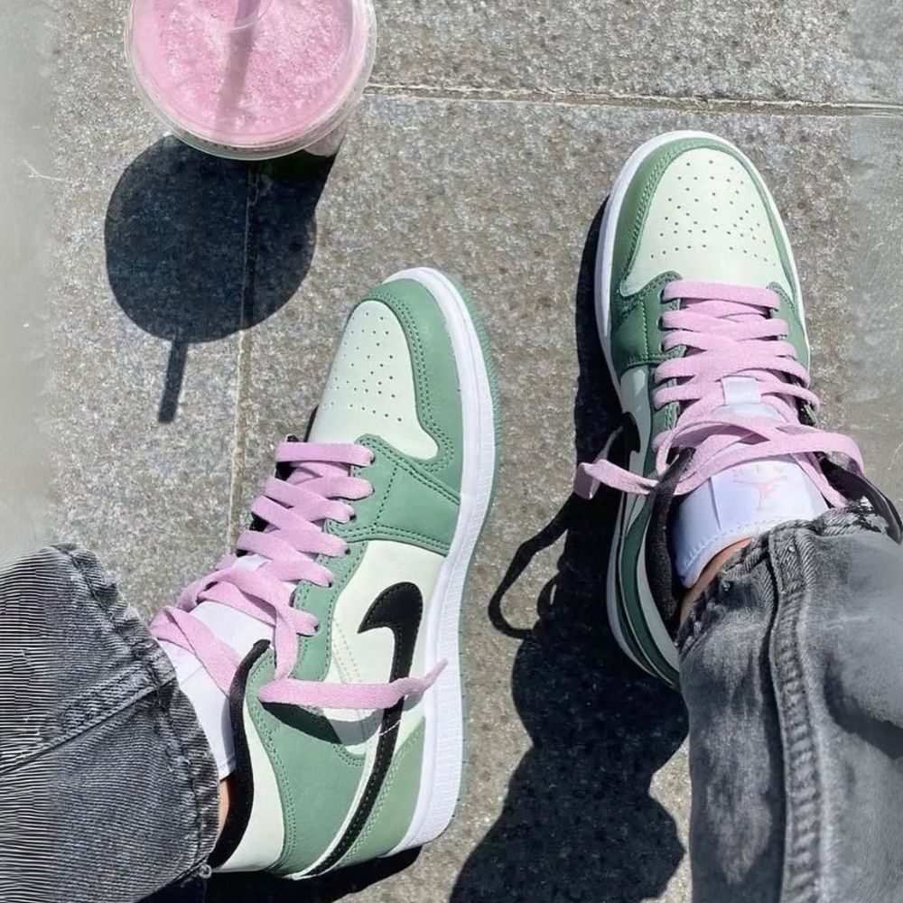 Air Jordan 1 Mid Dutch Green Black