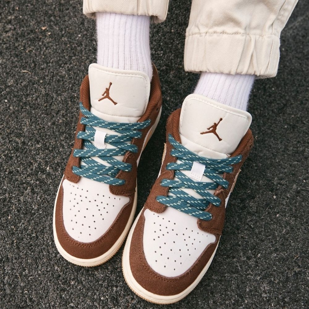 Air Jordan 1 Low Cacao Wow Sail SE