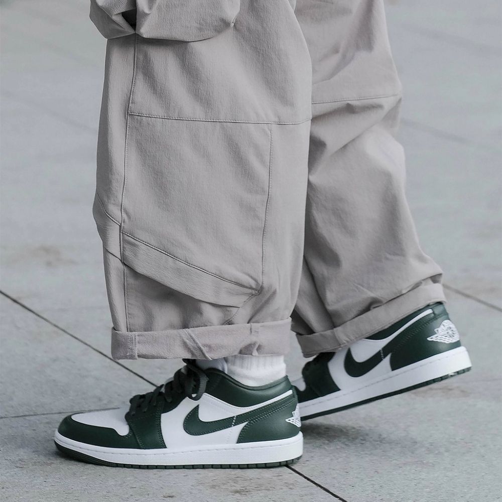 Air Jordan 1 Low Galactic Jade Green White