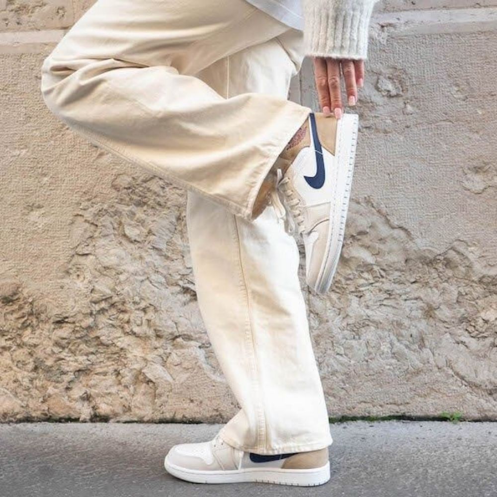 Air Jordan 1 Mid White Khaki Blue Void