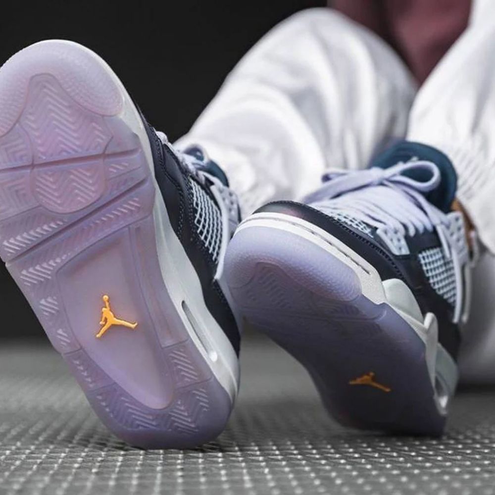 Air Jordan 4 Retro Monsoon Blue SE