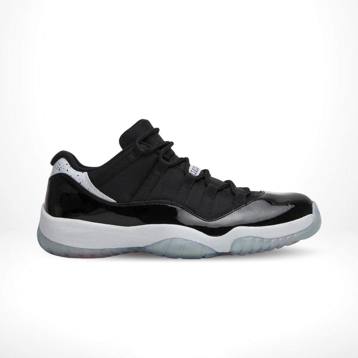 Air Jordan 11 Retro Low Infrared 23 Black White