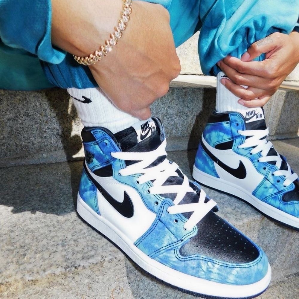 Air Jordan 1 Retro High OG Tie Dye White Aurora Green