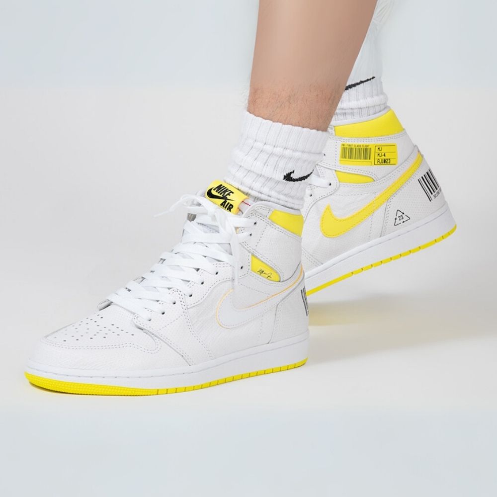 Air Jordan 1 Retro High OG First Class Flight White Yellow
