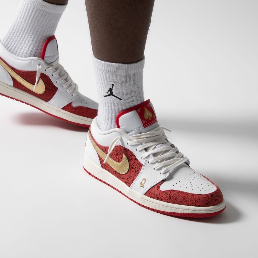 Air Jordan 1 Low Spades White University Red