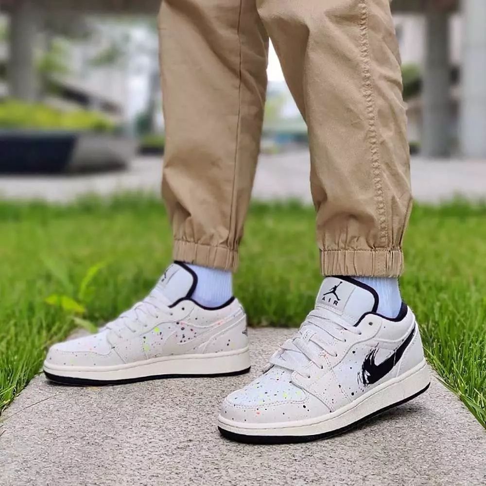 Air Jordan 1 Low Brushstroke Black Beige