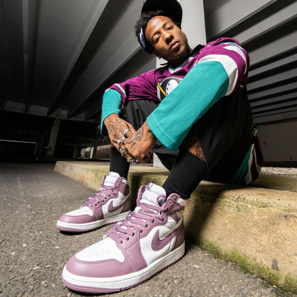 Air Jordan 1 Retro High OG Mauve Purple White