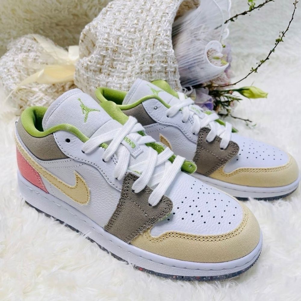 Air Jordan 1 Low Pastel Grind White SE