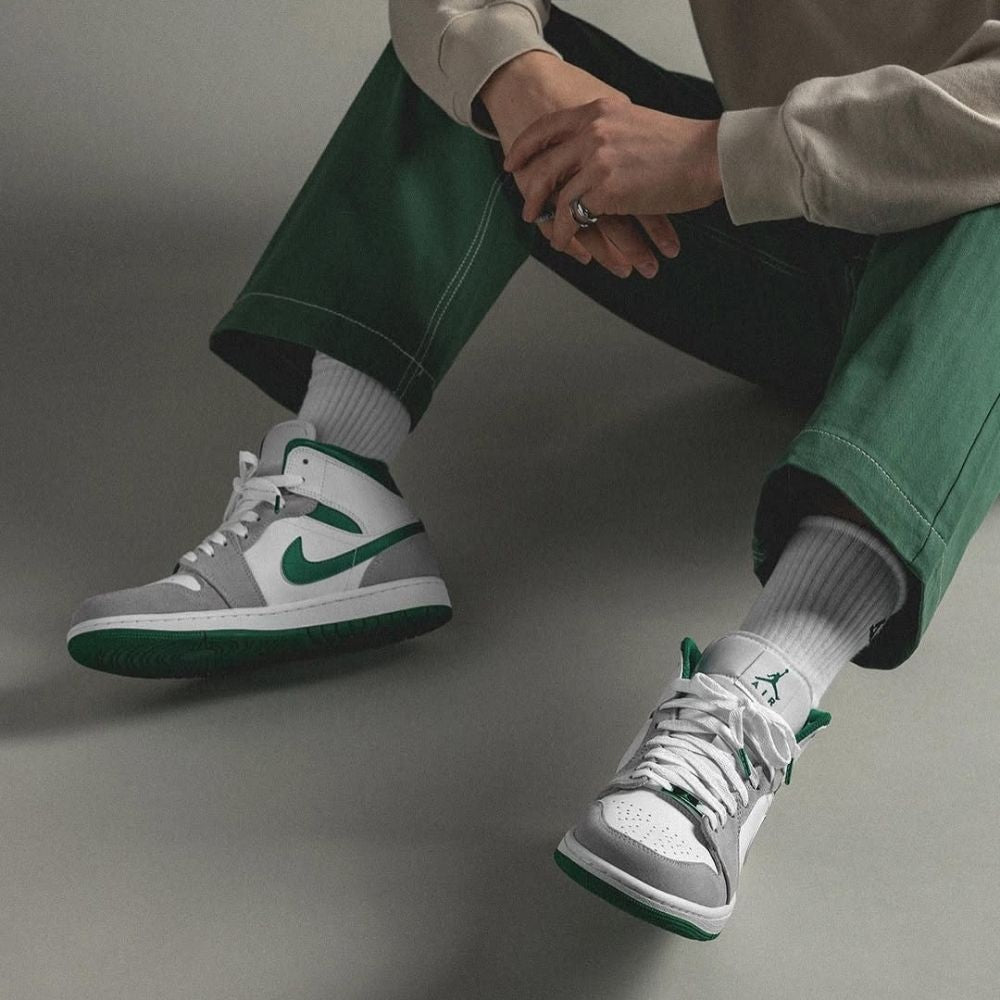 Air Jordan 1 Mid Grey Pine Green SE