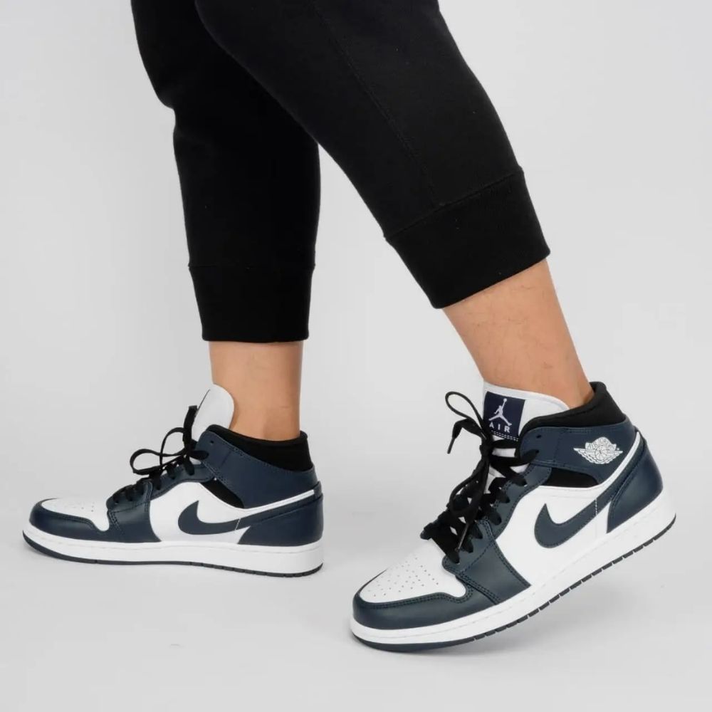 Air Jordan 1 Mid Armory Navy White