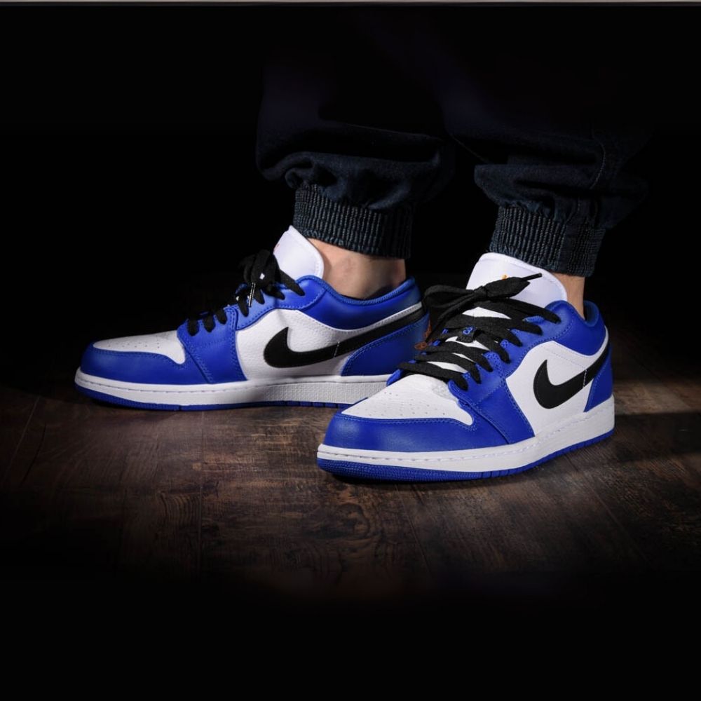 Air Jordan 1 Retro Low Hyper Royal Blue White