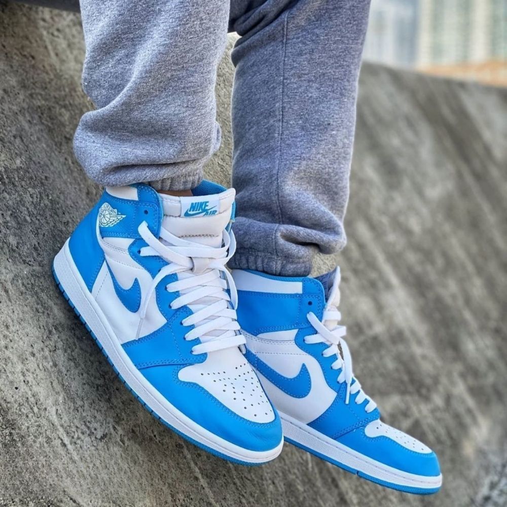 Air Jordan 1 Retro High OG UNC Powder Blue