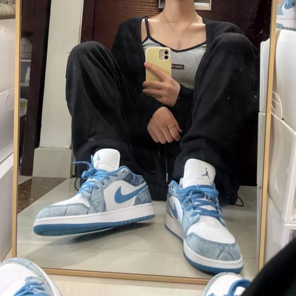 Air Jordan 1 Low Washed Denim