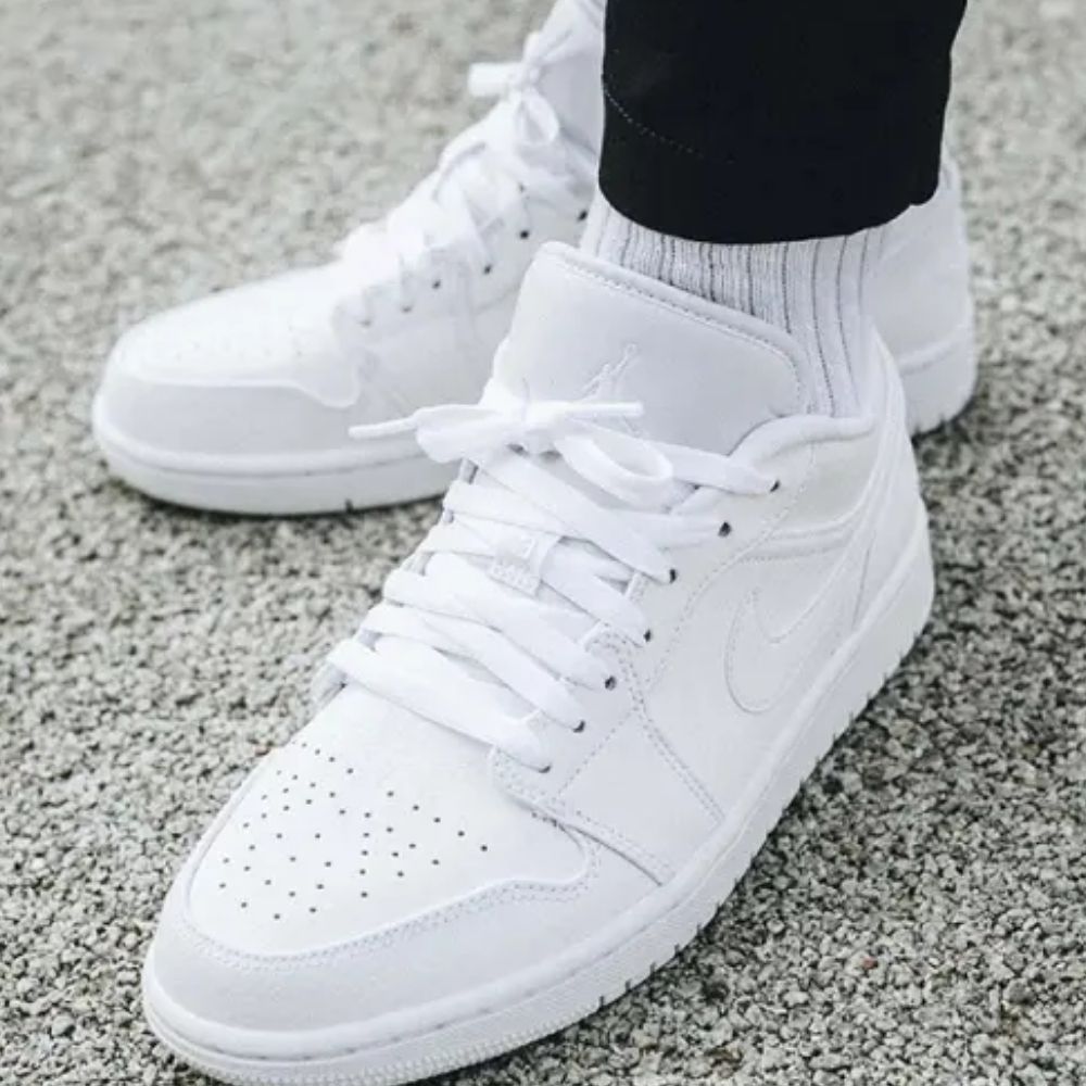 Air Jordan 1 Low Triple White