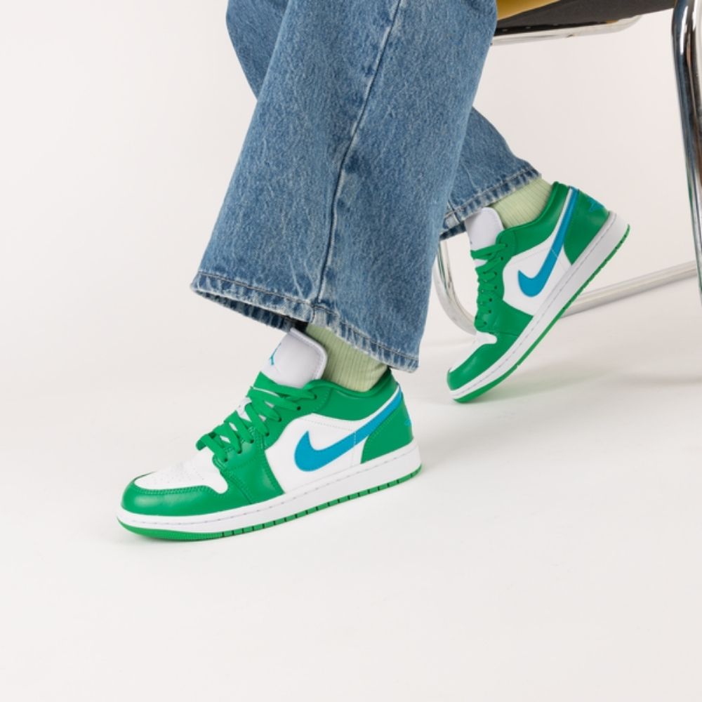 Air Jordan 1 Low Lucky Green