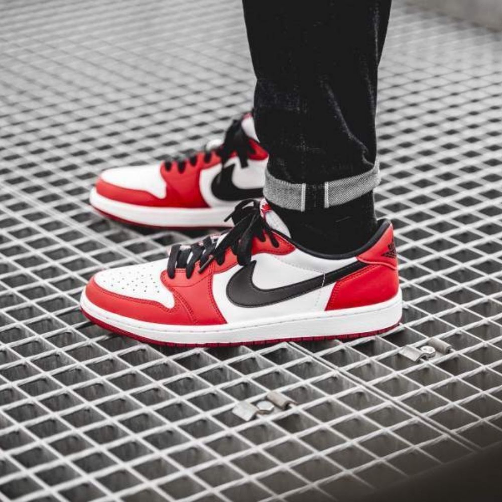 Air Jordan 1 Retro Low OG Chicago Red