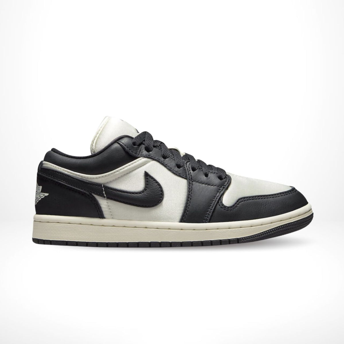 Air Jordan 1 Low SE Vintage Panda