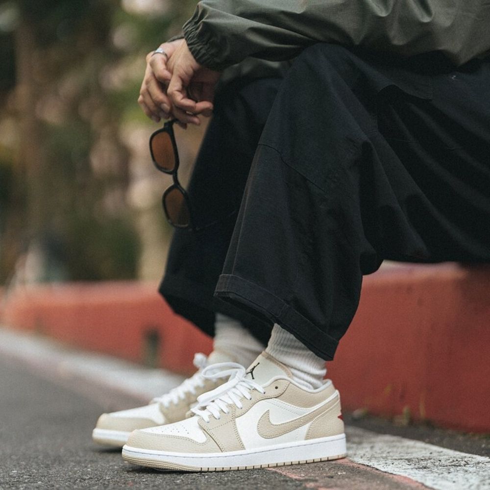 Air Jordan 1 Low SE Heavy Tan Sail