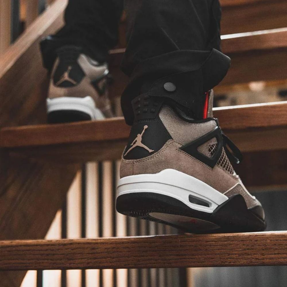 Air Jordan 4 Retro Taupe Haze Brown Black