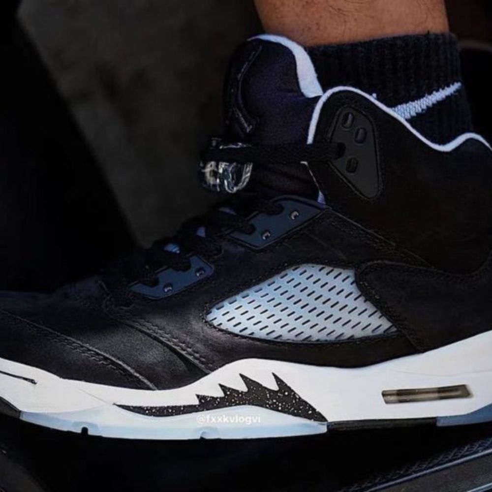 Air Jordan 5 Retro Oreo Black White 2021
