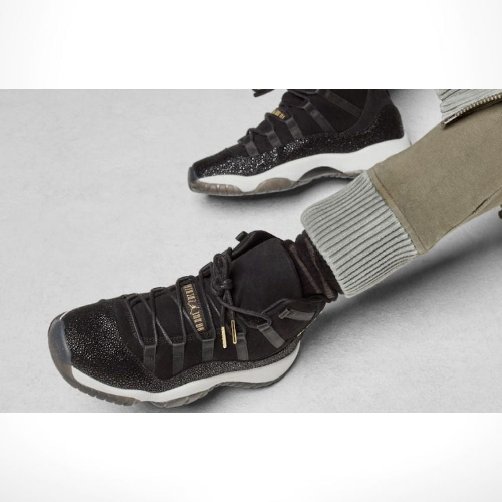 Air Jordan 11 Retro Heiress Black Stingray