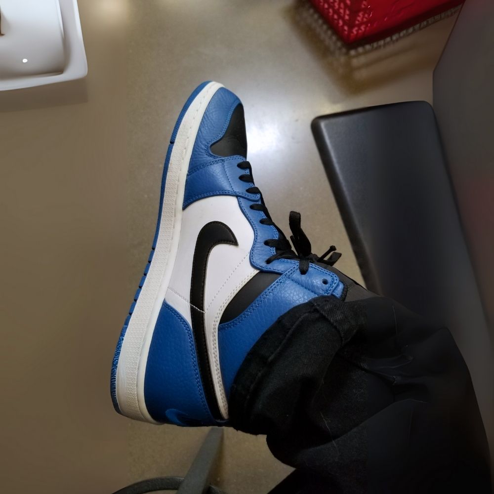 Air Jordan 1 Retro High Rare Air Soar Blue White