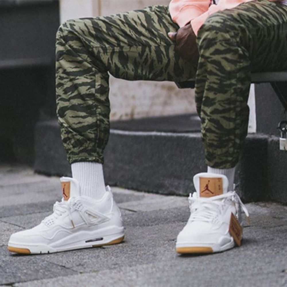 Air Jordan 4 Retro x Levi’s White Denim