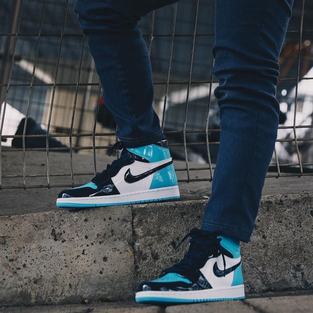 Air Jordan 1 Retro High OG Blue Chill