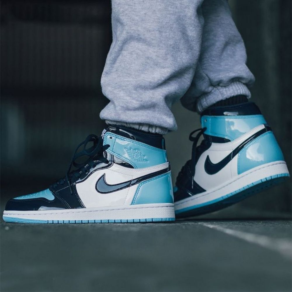 Air Jordan 1 Retro High OG Blue Chill