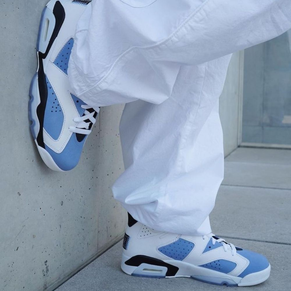 Air Jordan 6 Retro University Blue