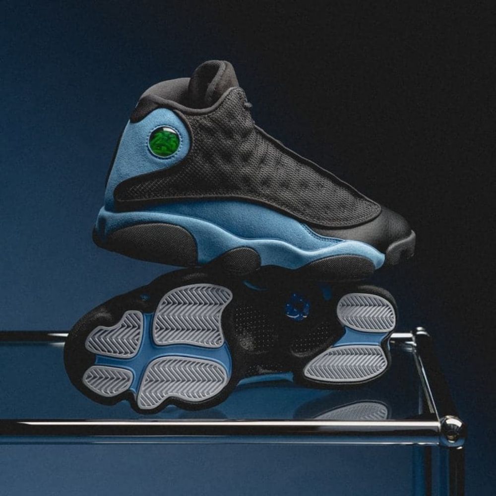 Air Jordan 13 Retro Black University Blue