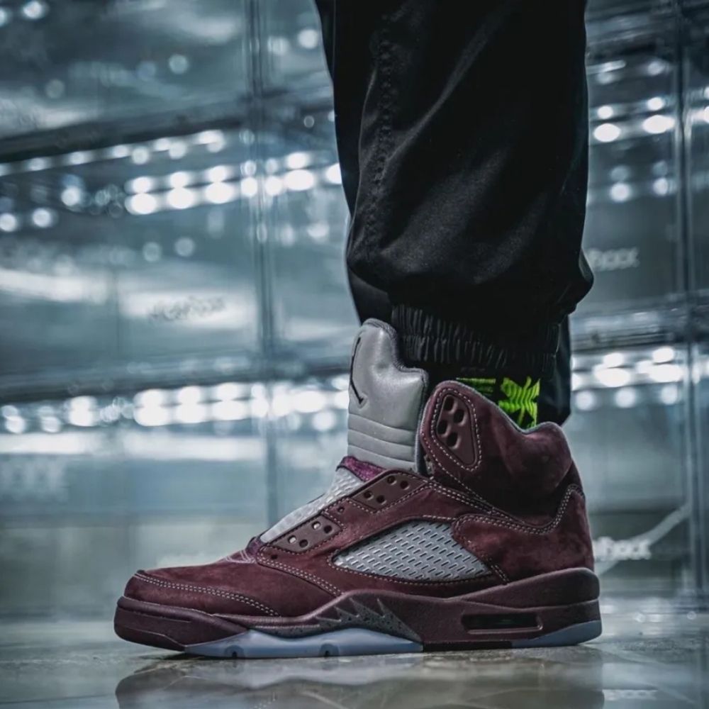 Air Jordan 5 Retro SE Burgundy 2023