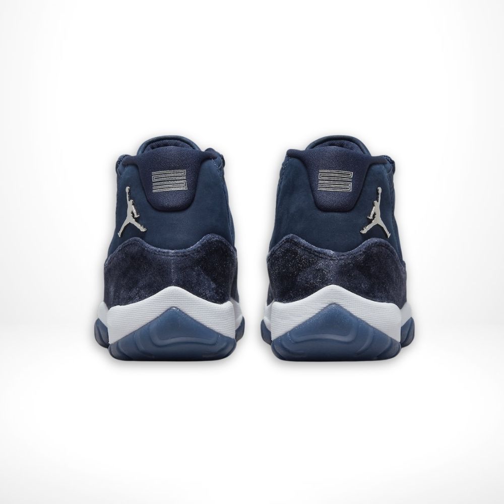 Air Jordan 11 Retro Midnight Navy Velvet