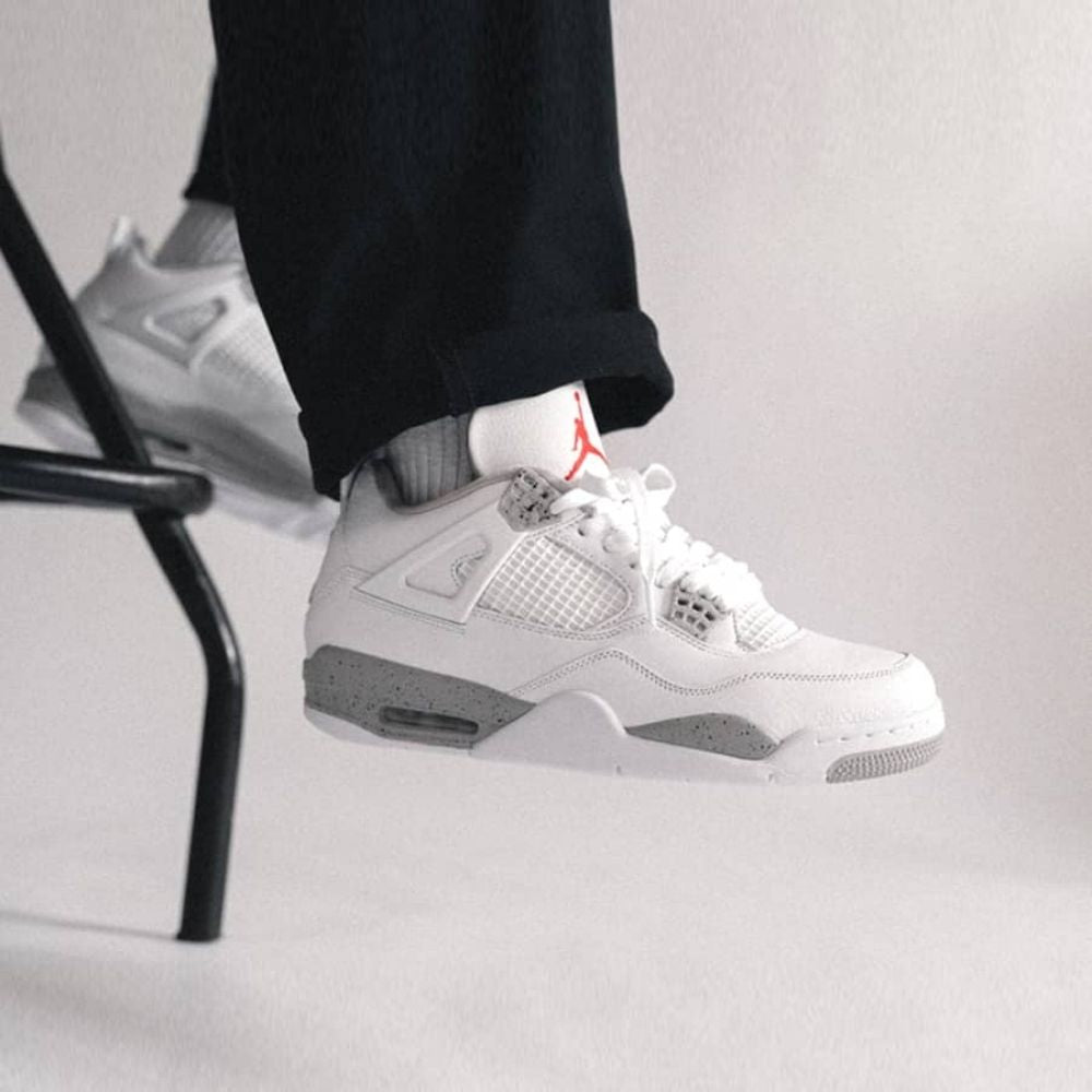 Air Jordan 4 Retro White Oreo