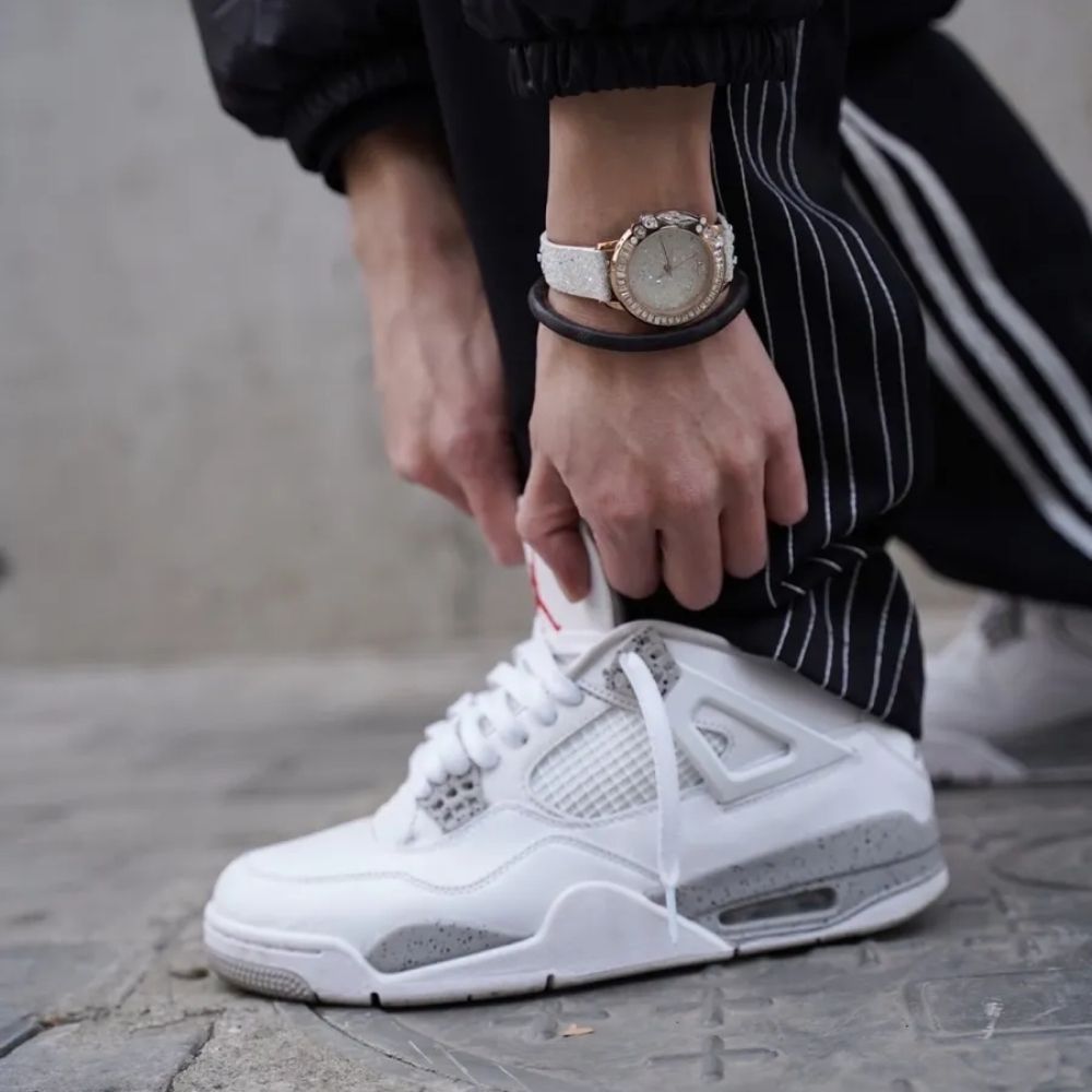 Air Jordan 4 Retro White Oreo