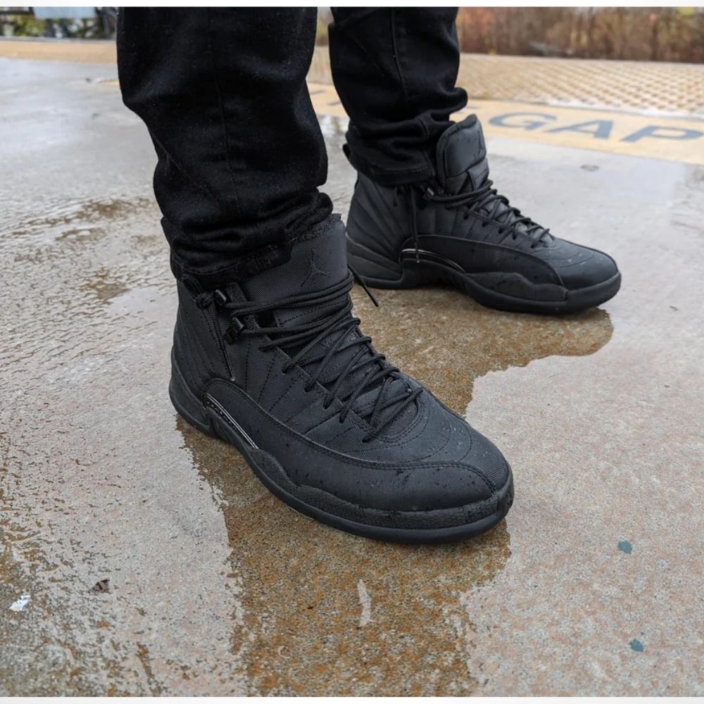 Air Jordan 12 Retro Winterized Triple Black