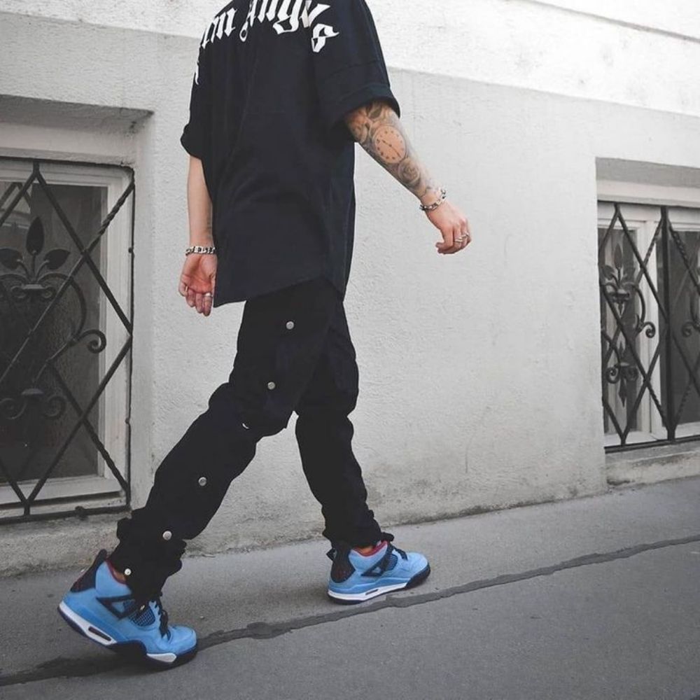 Air Jordan 4 Retro x Travis Scott Cactus Jack University Blue