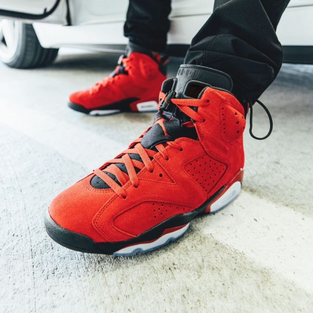 Air Jordan 6 Retro Toro Bravo Varsity Red