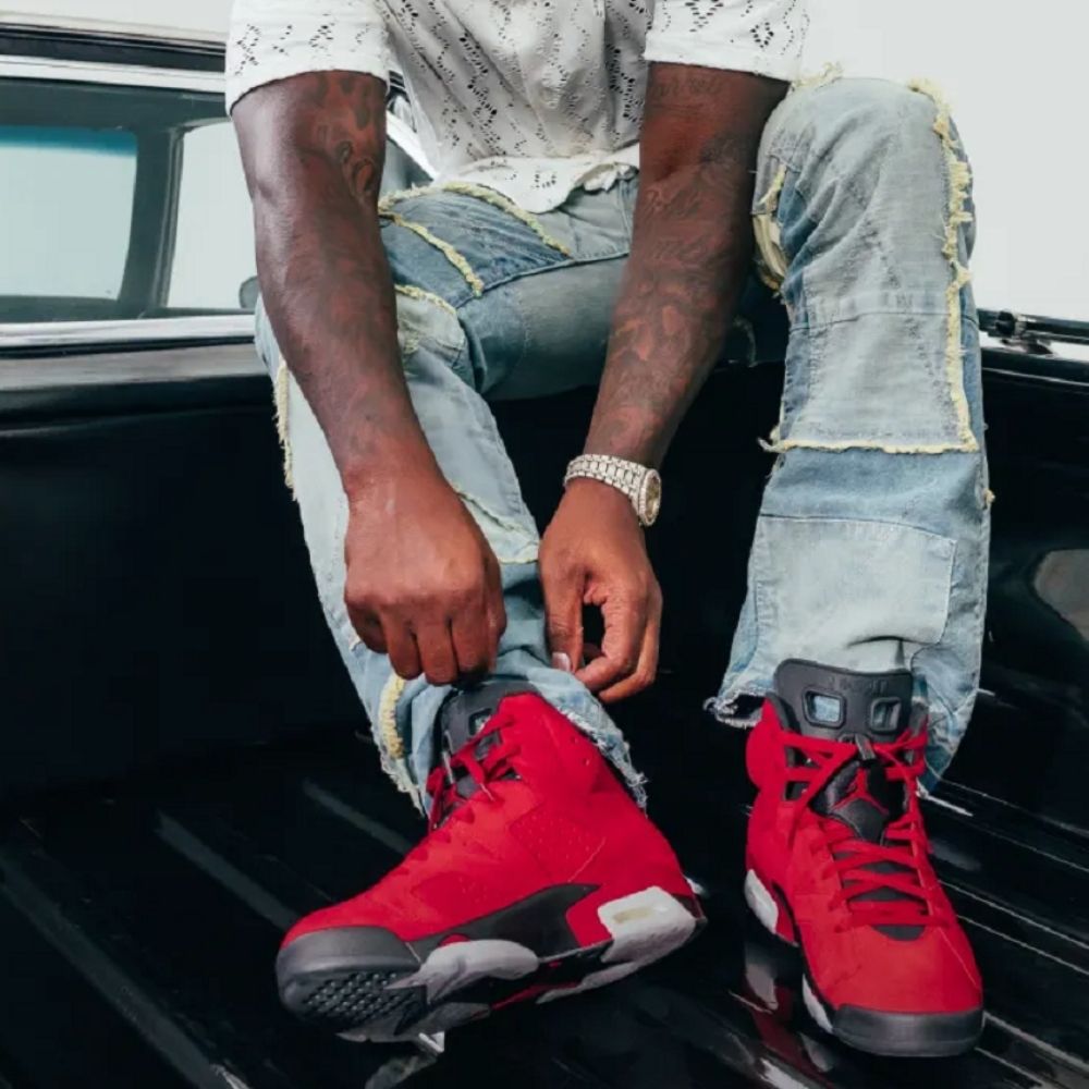 Air Jordan 6 Retro Toro Bravo Varsity Red