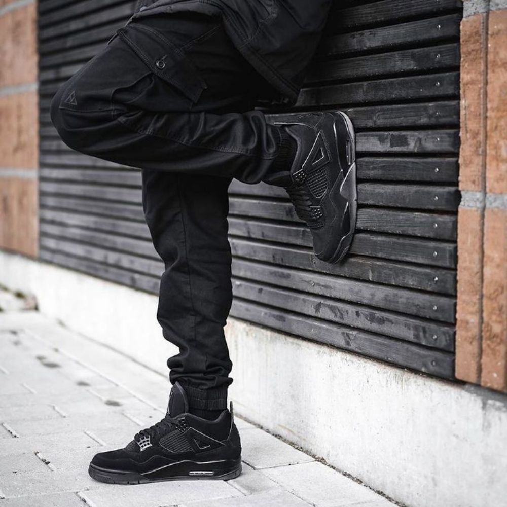 Air Jordan 4 Retro Black Cat
