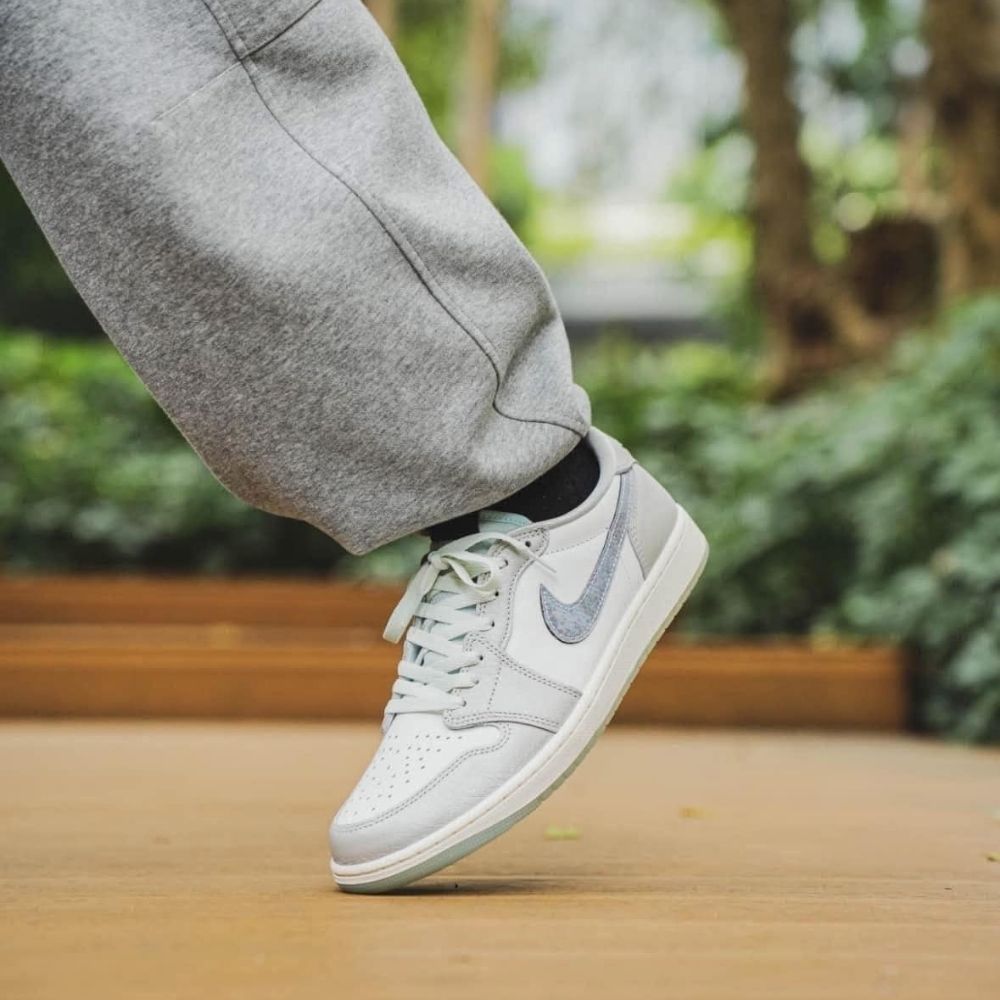 Air Jordan 1 Retro Low OG Year of the Snake Summit White Grey